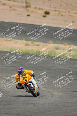 media/Jun-04-2022-WERA (Sat) [[b852bbbd55]]/Race 8 Superbike Expert Novice V7 HW/